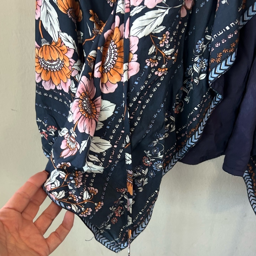 Jaase Navy and Orange Patterned Kimono - Picture 5 of 5